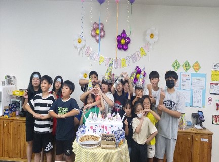 부론마을 생일파티 단체사진